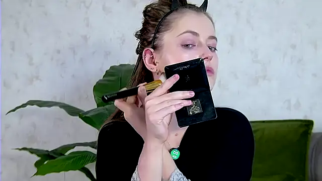 AshleyD  online show from 10.03.25