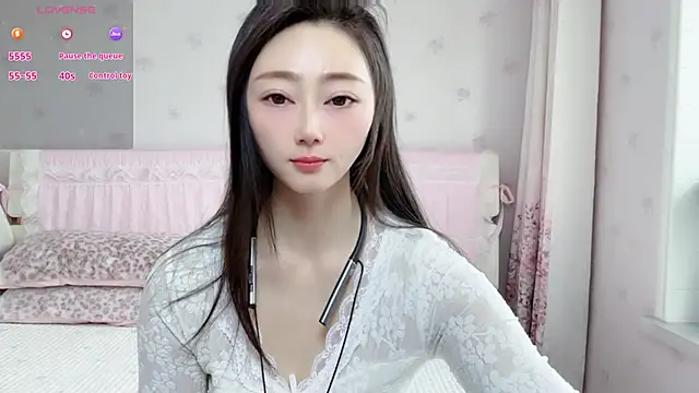 Snapshot of anjila888 chatting on 04.13.26 anjila888 online show from 04.13.26