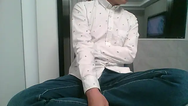 Snapshot of nole_china7 chatting on 04.13.26 nole china7 online show from 04.13.26