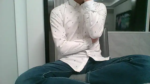 Snapshot of nole_china7 chatting on 04.15.26 nole china7 online show from 04.15.26