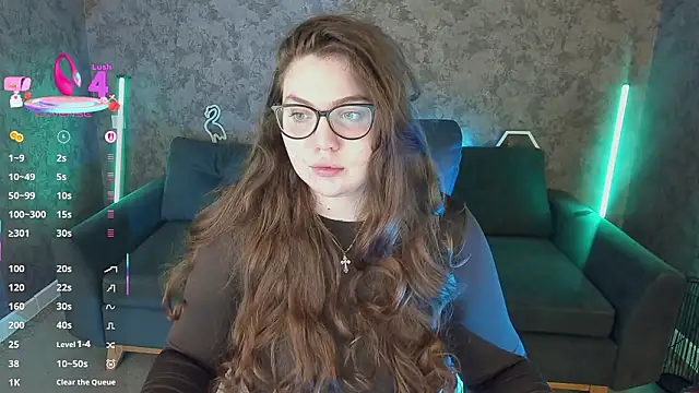 LuxSopphia online show from 03.15.26