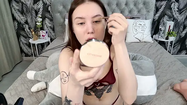 Snapshot of CarolineTenders chatting on 01.13.26 CarolineTenders online show from 01.13.26