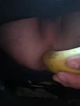 Snapshot of evi42 chatting on 12.21.25 evi42 online show from 12.21.25