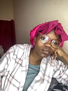 YummyMelanin117 online show from 11.30.25