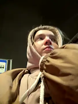 Snapshot of bambi_lu chatting on 11.20.25 bambi lu online show from 11.20.25