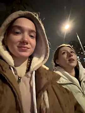 Snapshot of bambi_lu chatting on 11.21.25 bambi lu online show from 11.21.25