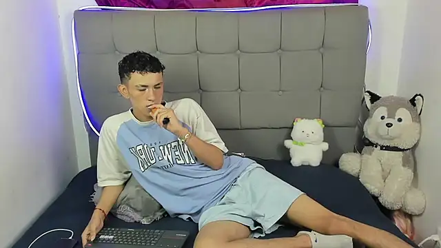 jeims hotboy online show from 07.10.26