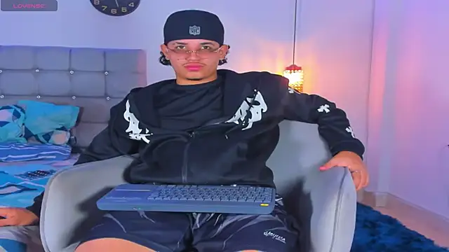 samxx muscle online show from 11.16.25