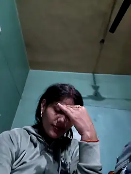 Eshwari Chopra online show from 12.23.25