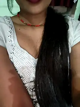 Eshwari Chopra online show from 04.24.26