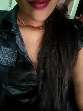 Snapshot of Eshwari_Chopra chatting on 04.27.26 Eshwari Chopra online show from 04.27.26