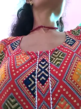 Snapshot of Eshna_Dabral chatting on 09.12.25 Eshna Dabral online show from 09.12.25