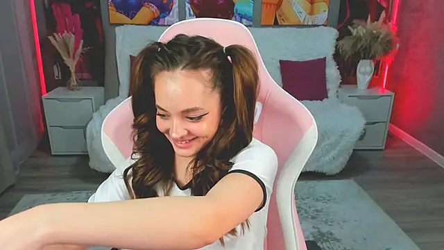 MelanieAlves online show from 02.06.26