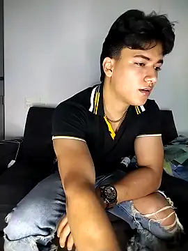 Snapshot of THE_LITTLE_LIAM chatting on 10.09.25 THE LITTLE LIAM online show from 10.09.25