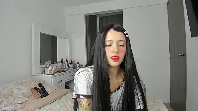 Snapshot of ImBunnyNova chatting on 04.27.26 ImBunnyNova online show from 04.27.26