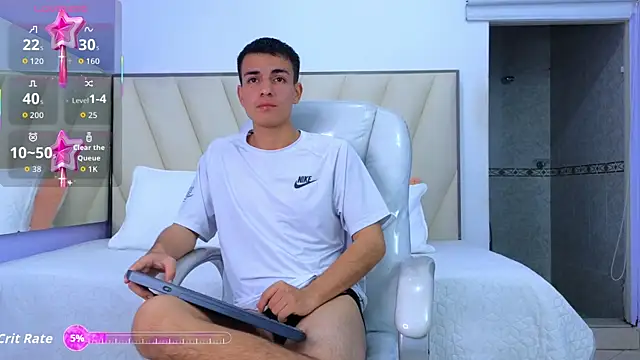 Hotboy21  online show from 09.28.25