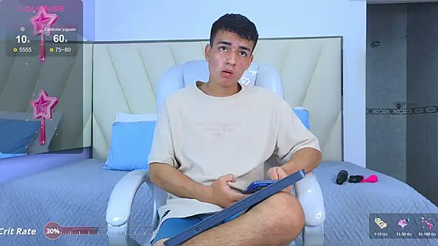 Hotboy21  online show from 11.21.25