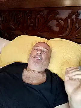 Alexis Bull online show from 09.12.25