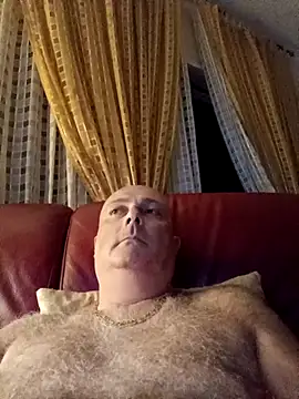 Alexis Bull online show from 09.13.25