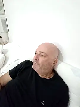 Alexis Bull online show from 10.09.25