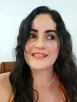 Saraslow online show from 11.02.25