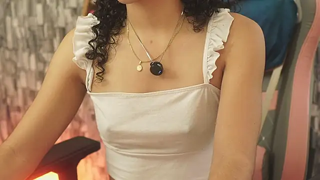 Snapshot of bonniie_98_ chatting on 05.15.26 bonniie 98 online show from 05.15.26