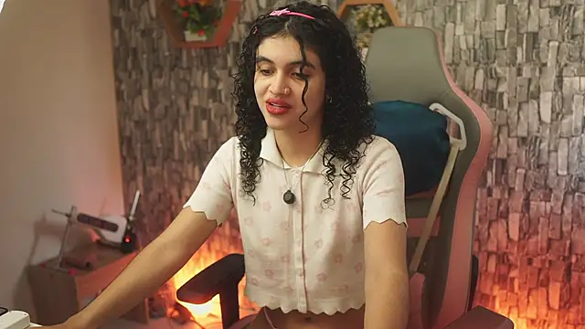 Snapshot of bonniie_98_ chatting on 05.20.26 bonniie 98 online show from 05.20.26
