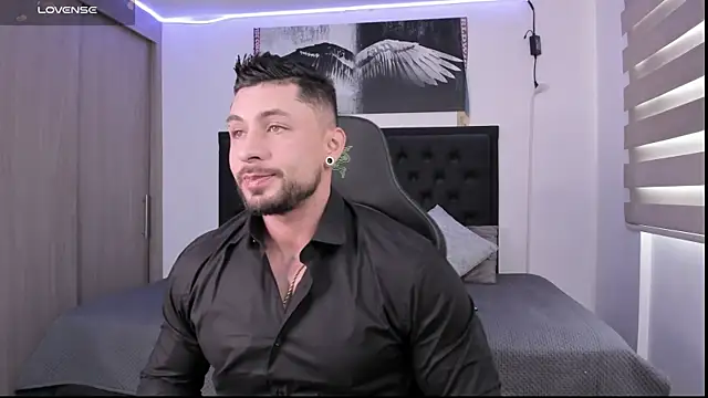 santi aesthetic online show from 10.12.25