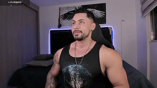 Snapshot of santi_aesthetic chatting on 03.20.26 santi aesthetic online show from 03.20.26