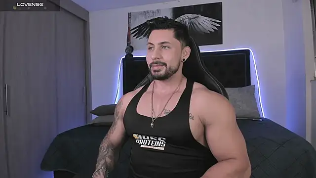 Snapshot of santi_aesthetic chatting on 04.11.26 santi aesthetic online show from 04.11.26