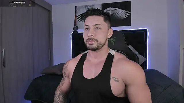 Snapshot of santi_aesthetic chatting on 05.11.26 santi aesthetic online show from 05.11.26