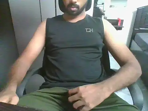 Snapshot of lovelyakash69 chatting on 03.19.26 lovelyakash69 online show from 03.19.26