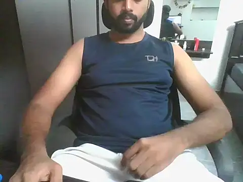 Snapshot of lovelyakash69 chatting on 03.27.26 lovelyakash69 online show from 03.27.26