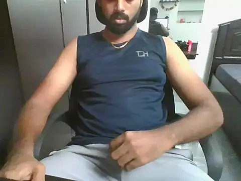 Snapshot of lovelyakash69 chatting on 04.16.26 lovelyakash69 online show from 04.16.26