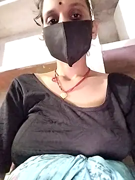 Snapshot of Soniy-Maax chatting on 09.21.25 Soniy-Maax online show from 09.21.25