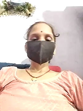 Snapshot of Soniy-Maax chatting on 09.29.25 Soniy-Maax online show from 09.29.25