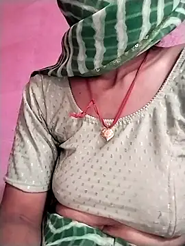 Snapshot of Soniy-Maax chatting on 03.04.26 Soniy-Maax online show from 03.04.26