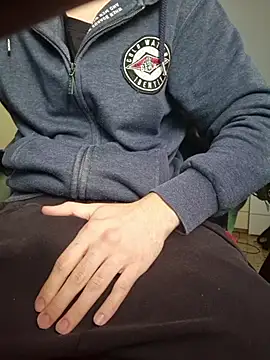 tipetto06 online show from 11.03.25