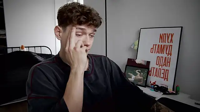 DanyDavis online show from 09.22.25