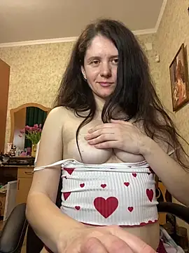 Snapshot of MariannaSida chatting on 03.09.26 MariannaSida online show from 03.09.26