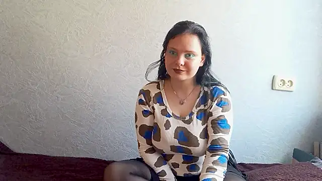 Snapshot of SweetPiggyx chatting on 06.02.26 SweetPiggyx online show from 06.02.26