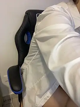 Monella123 online show from 04.10.26