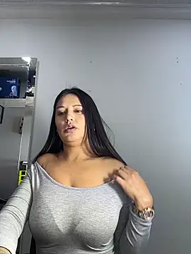 Snapshot of KimberlyBrown25 chatting on 04.14.26 KimberlyBrown25 online show from 04.14.26