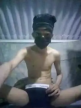 Snapshot of HannanKhan25 chatting on 11.11.25 HannanKhan25 online show from 11.11.25