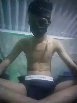 Snapshot of HannanKhan25 chatting on 12.15.25 HannanKhan25 online show from 12.15.25