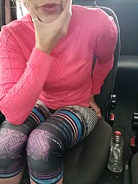 Snapshot of fuck_couple69 chatting on 10.29.25 fuck couple69 online show from 10.29.25