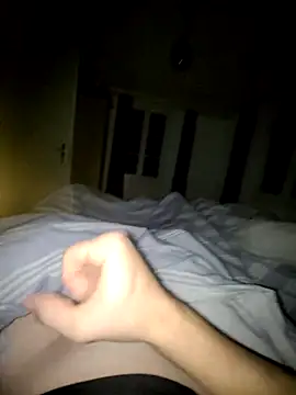 Snapshot of geilerschwanz556r7 chatting on 11.29.25 geilerschwanz556r7 online show from 11.29.25