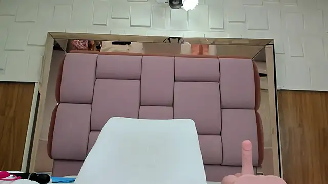 sophiaarenas online show from 01.05.26