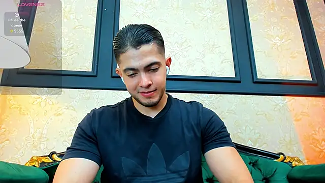 Snapshot of GrantBlake chatting on 02.14.26 GrantBlake online show from 02.14.26