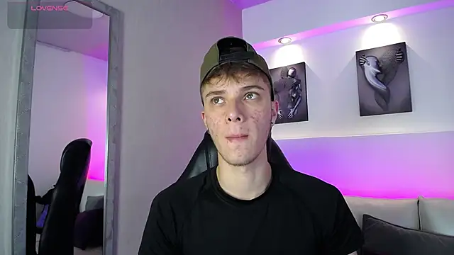 Robbin Blaze online show from 12.03.25